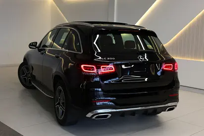صورة 3 لـ 2021 Mercedes-BENZ GLC
