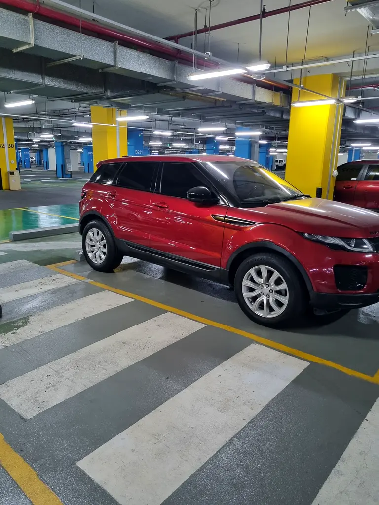 Land Rover Range Rover Evoque 2018 — photo 1 of 7