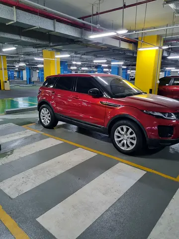 Land Rover Range Rover Evoque HSE 2018 | GCC Specs | Pristine Condition