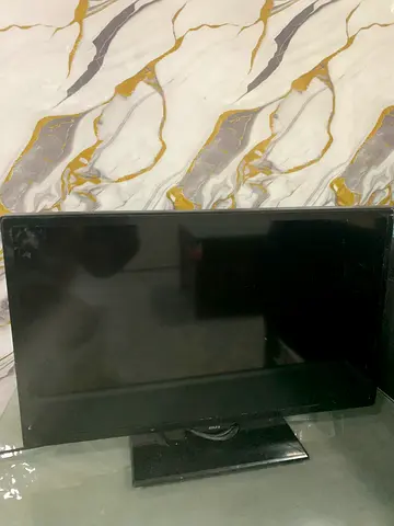 24 inch Samsung LED TV with Stand - Good Working Condition
