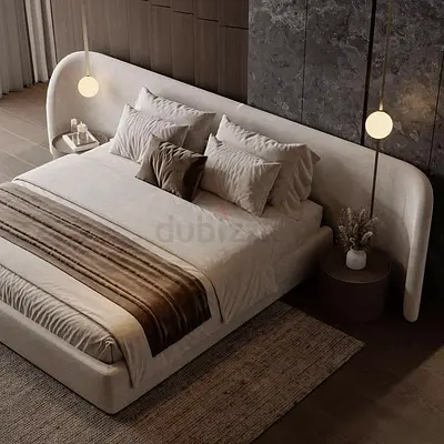 Modern Upholstered Platform Bed with Curved Headboard (King)