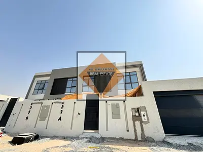 فيلا فاخرة جديدة بالكامل للإيجار | الحوشي | أول ساكن | مساحة 6,000 قدم مربع | 5 غرف ماستر | مصعد خاص