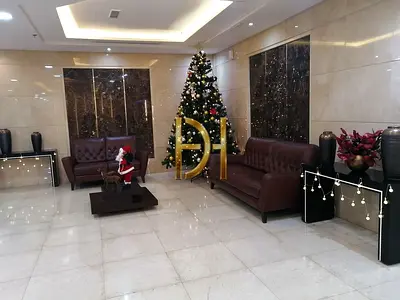 NO COMMISSION l Upgraded apartment , Unfurnished 2BR Apartment | Spacious Layout l 4 Cheques l Duba