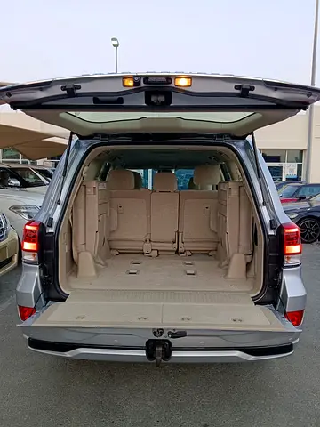 2018 Toyota LAND CRUISER — фото 11