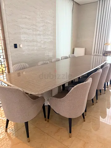 Modern marble -effect dining table with upholstered chairs (set)