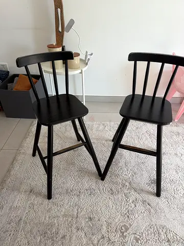 Set of 2 Black Wooden Dining Chairs - Simple Windsor Style