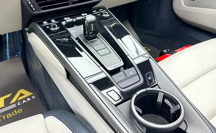 صورة مصغرة 10 لـ 2025 Porsche 911