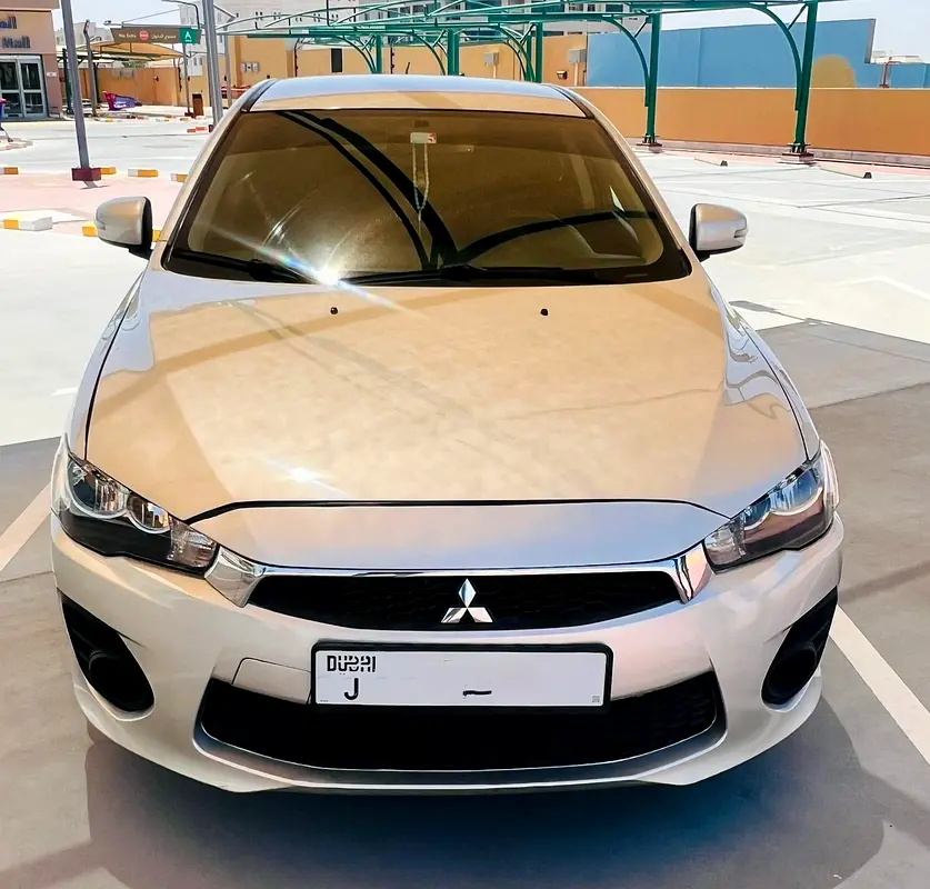 Mitsubishi Lancer 2016 — photo 1 of 9