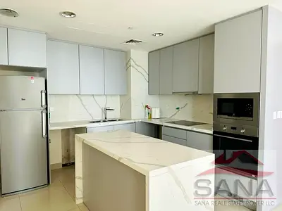 Upgraded 2 Bedrooms+ Study High Floor-Beautifull Sea View