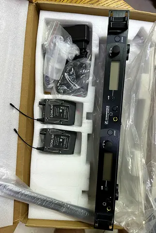 Sennheiser SR 2050 IEM stereo transmitter