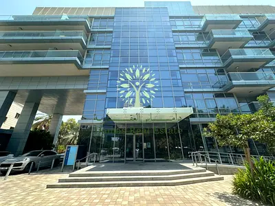 Spacious studio |Prime Location | Move in Now