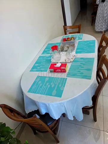 Made in Malaysia ,Solid Wood King Size Dining Table with Six Smart Chairs in Excellent Conditions