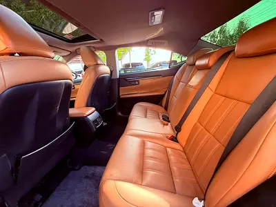 صورة 15 لـ 2016 Lexus ES-SERIES