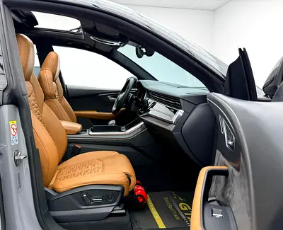 2022 AUDI RS Q8 照片 9