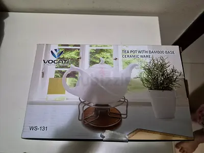 Vogati Ceramic Tea Pot with Bamboo Base (WS-131)