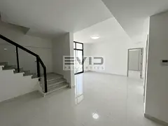 Upgraded | Spacious Layout | Community View