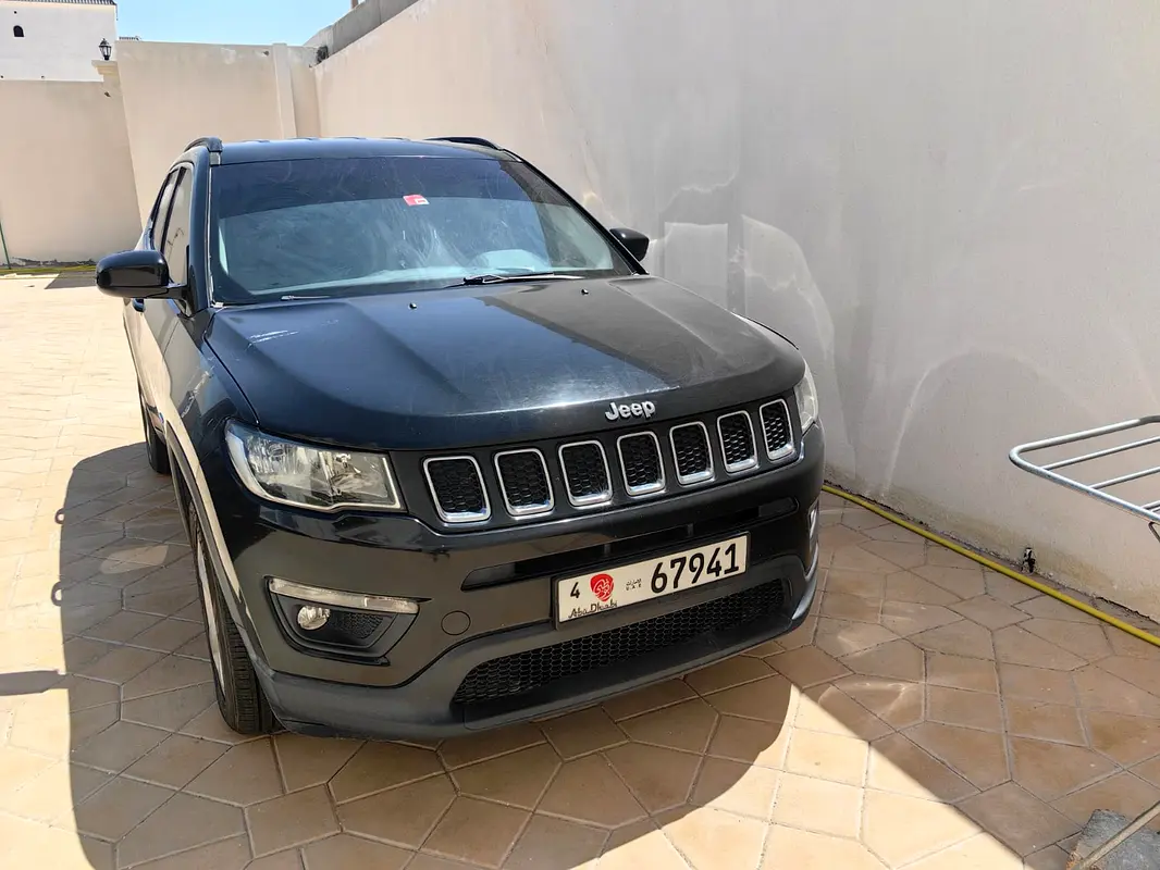 Jeep Compass 2018 — photo 1 of 1