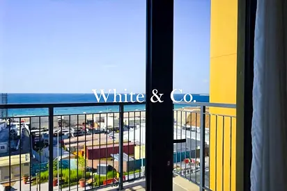 Fully Furnished | Vacant | Beach Access