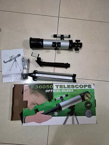Beginners F36050 Refractor Telescope with Tripod - Complete Set