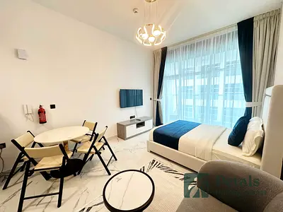 Stylish Urban Living – Short-Term Stay at Opalz by Danube, Dubai Science Park 🌟
