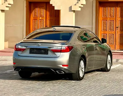 صورة 6 لـ 2016 Lexus ES-SERIES
