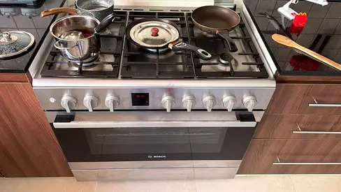 Bosch Gas Range Cooker Stove 5 Burners 125L oven Rotisserie Stainless Steel