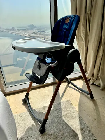 Feeding table