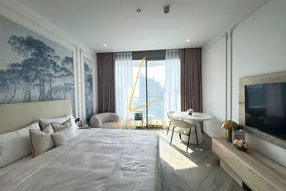 Modern Studio | Spacious | Convenient Location