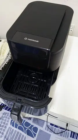 NutriCook Compact Air Fryer - Good Working Condition 5 litter