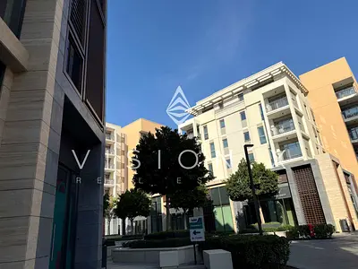Fresh | Walkable Area | Sleek Design