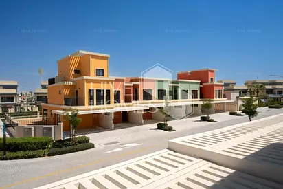 Luxury Townhouse | Single Row | Near Lagoon & Amenities