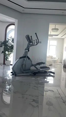 Elliptical Cross Trainer Exercise Machine