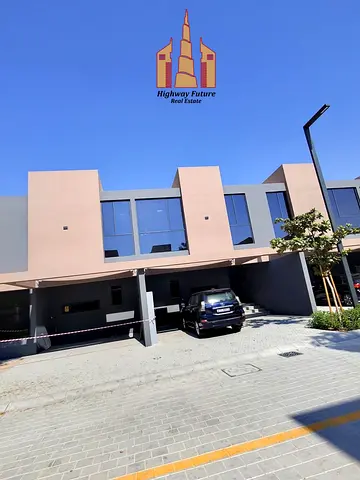 Luxurious 4bhk Villa for rent in Masaar ::::: Ready to move :::::