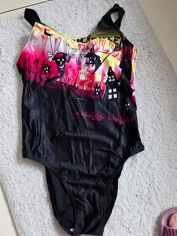 One-piece black and pink graphic girls swimsuit, size XS