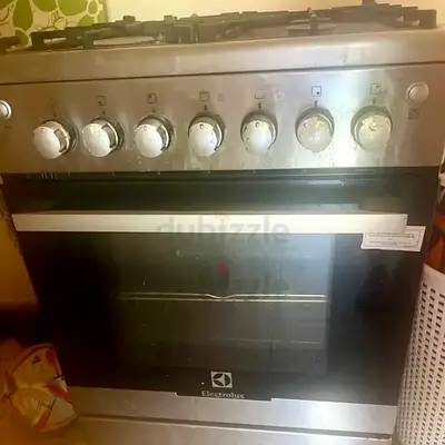 Electrolux freestanding gas cooker with oven - used - no glass available