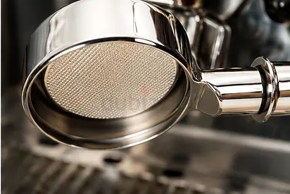 58mm barista-grade bottomless portafilter walnut wood
