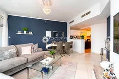12 Cheques | High Floor | Vacant