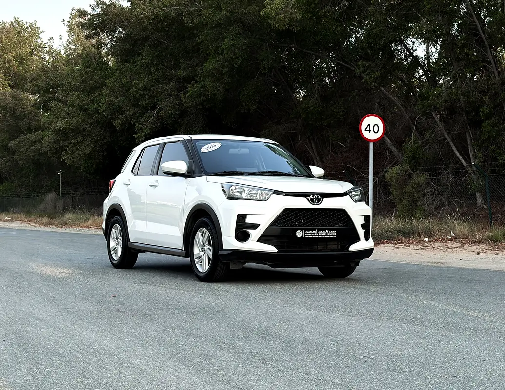 Toyota Raize 2023 — photo 1 of 18