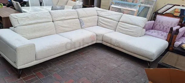 Natuzzi Italian L Shape Sofa Beige Excellent Condition