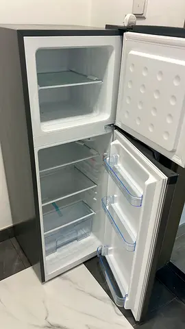 1 year old refrigerator.less used brand new like