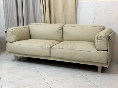 Poltrona Frau Twice sofa