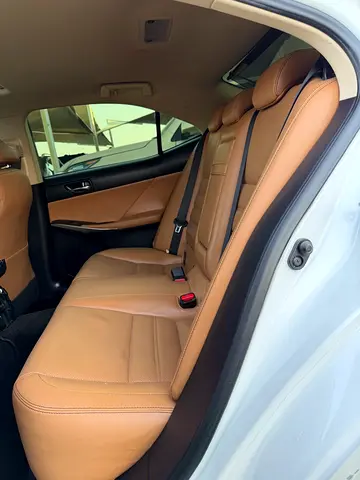 صورة 7 لـ 2014 Lexus IS-SERIES