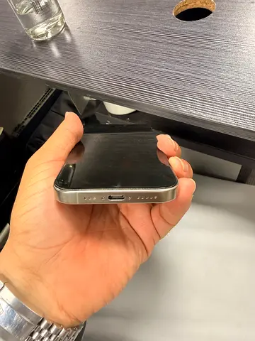 iPhone 16 Pro 128GB Natural