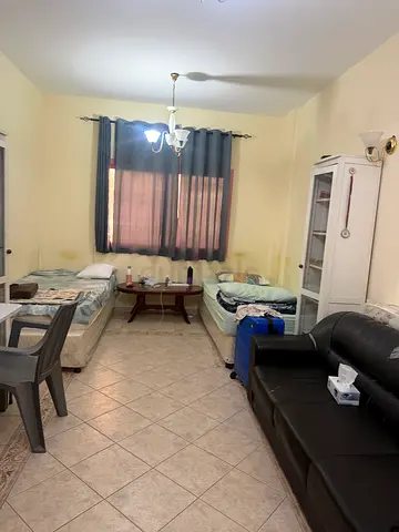 Executive Bed space available in 1 bhk including all amenities