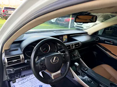 صورة 11 لـ 2014 Lexus IS-SERIES