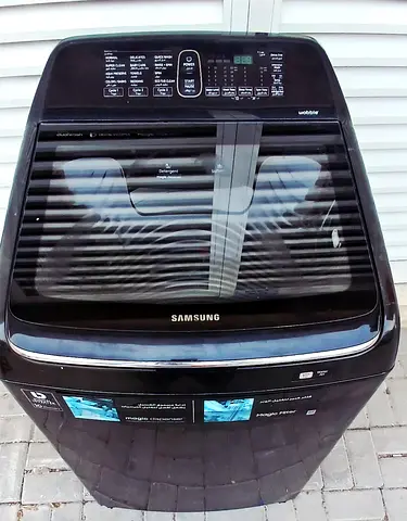 Better Cleaning with digital inverter 12.5kg Samsung washing machine topload