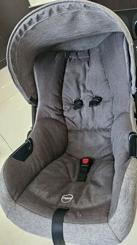 Grey Infant Car Seat (rear-facing) in good used condition