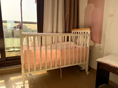 White Wooden Baby Crib with Bumper adjustable level for mattress and dropside - very Good Condition