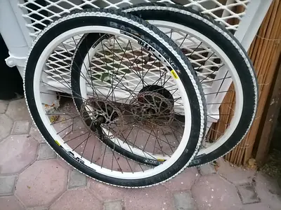 Pair of 26-inch Bicycle Wheels with Tyres and Disc Rotor (used)