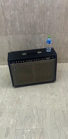 Fender Frontman 212r (Blown Speaker)